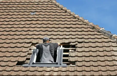 Pose de velux - Bauduen